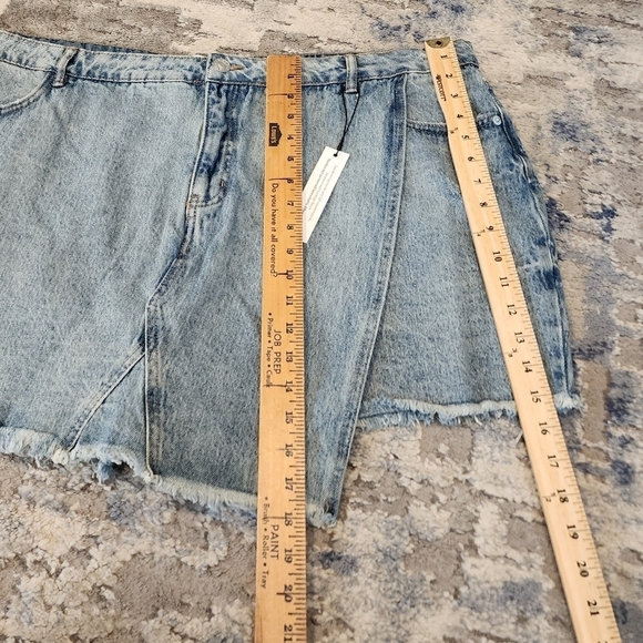 NWT Highway Jeans Plus Size Denim asymmetrical skort. Women's plus size 24. - Picture 14 of 16
